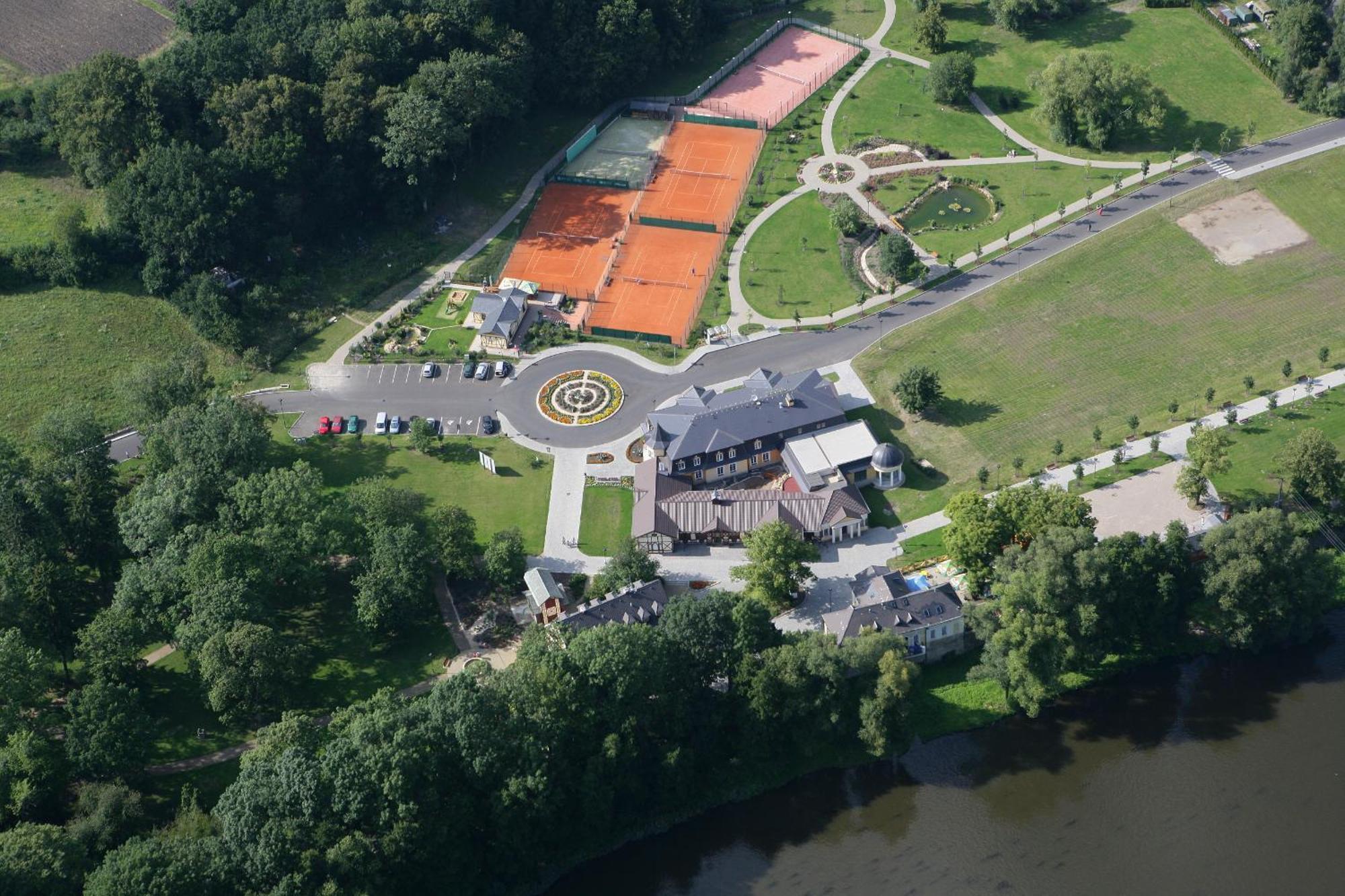 Lazne Evzenie Hotel Klasterec nad Ohri Exterior photo